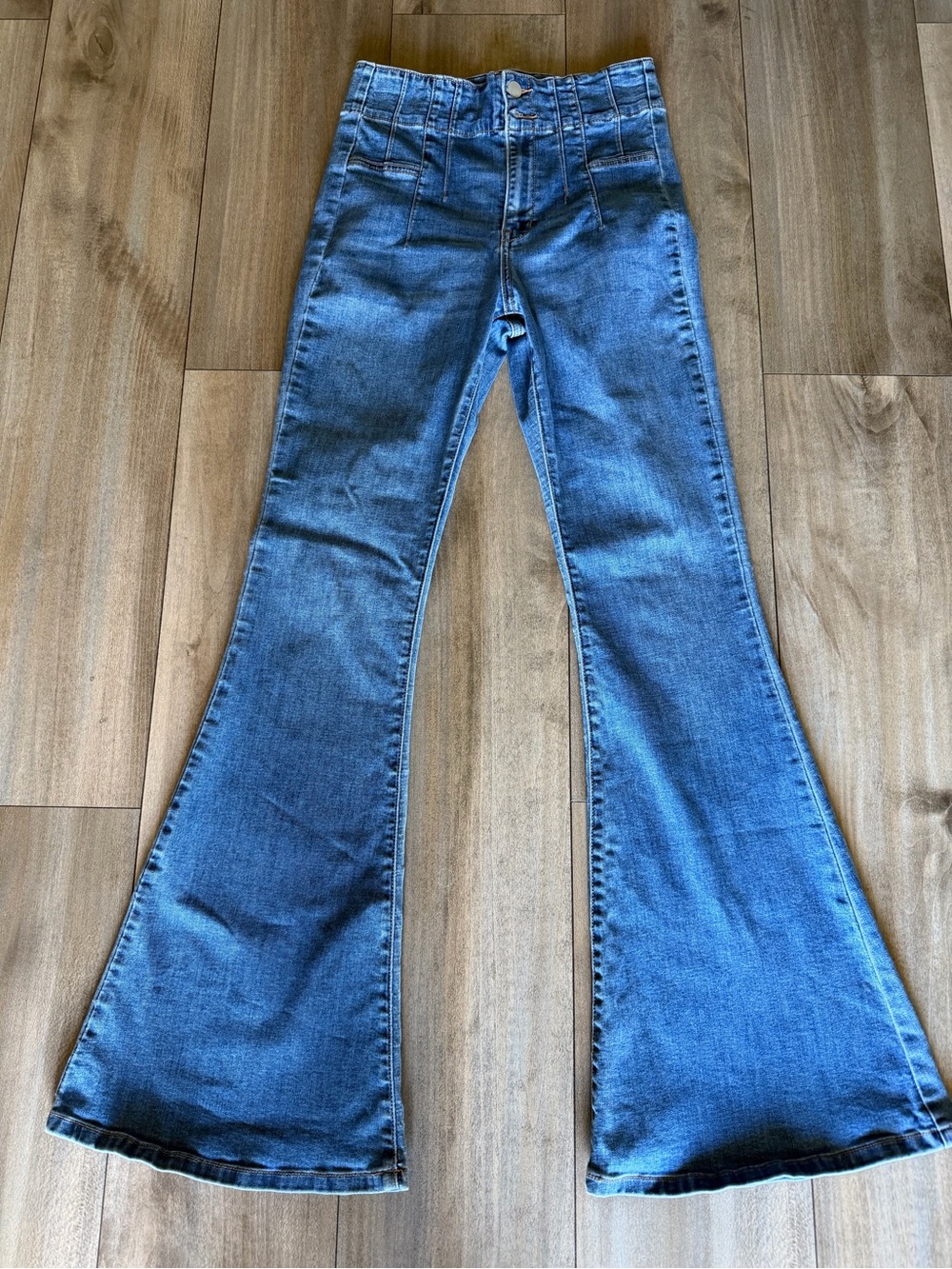 Sold Jeans